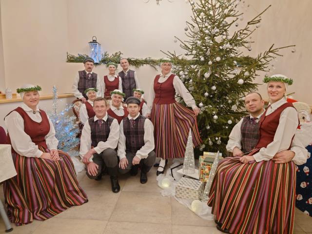 Deju kolektīvs Ratenieki